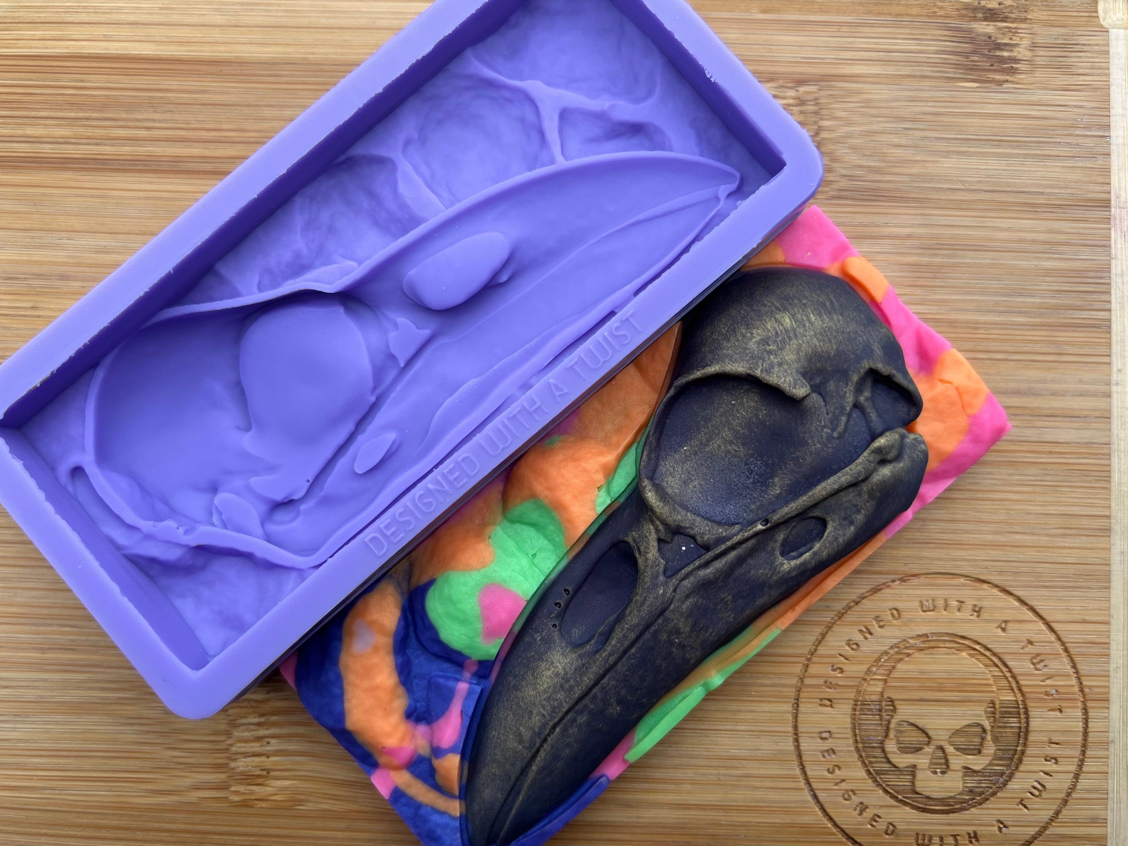 3D Raven Skull Snapbar Silicone Mold - Designed with a Twist - Top quality silicone molds made in the UK.