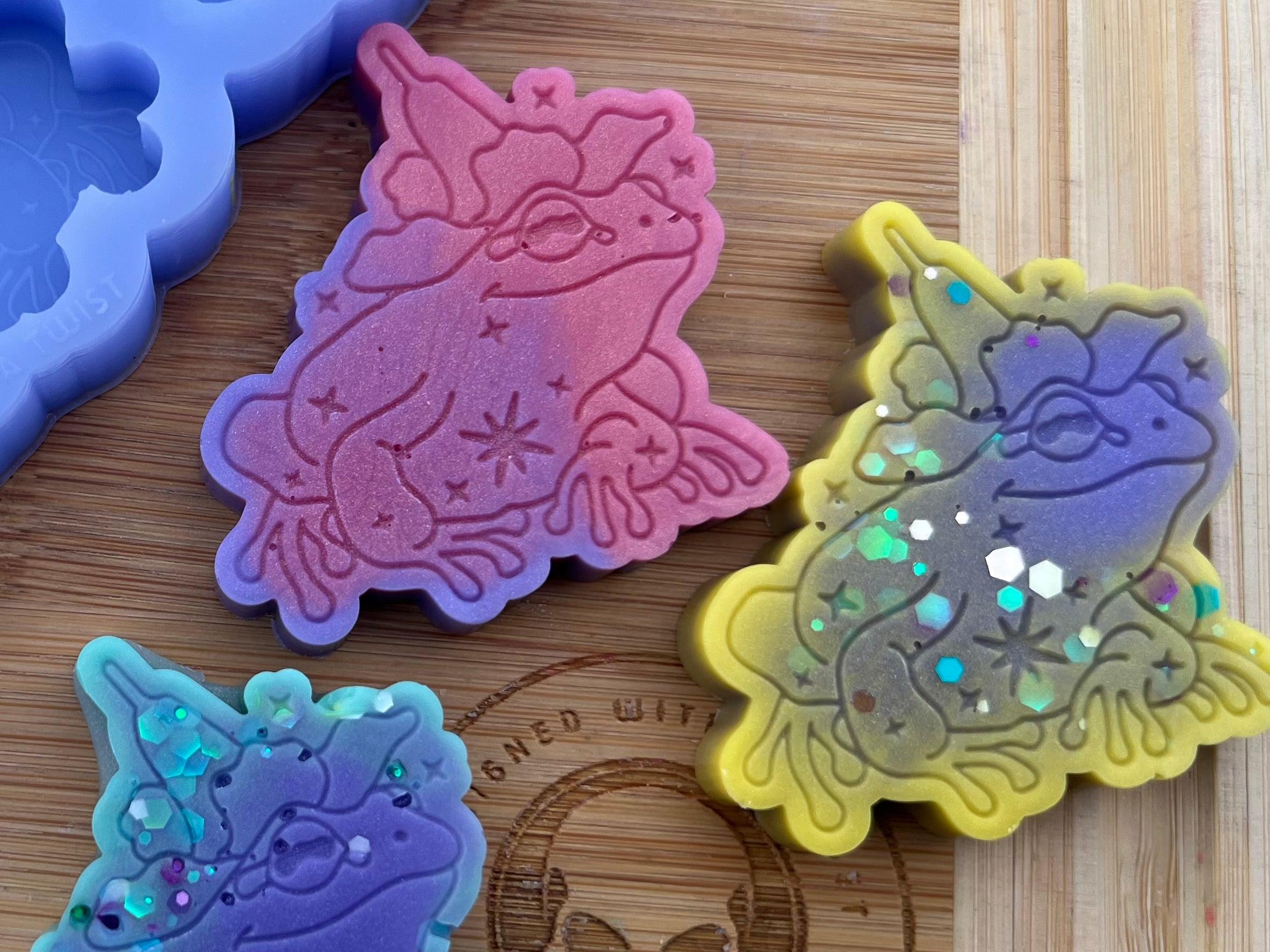 Cute Frog Wax Melt Silicone Mold - Designed with a Twist - Top quality silicone molds made in the UK.