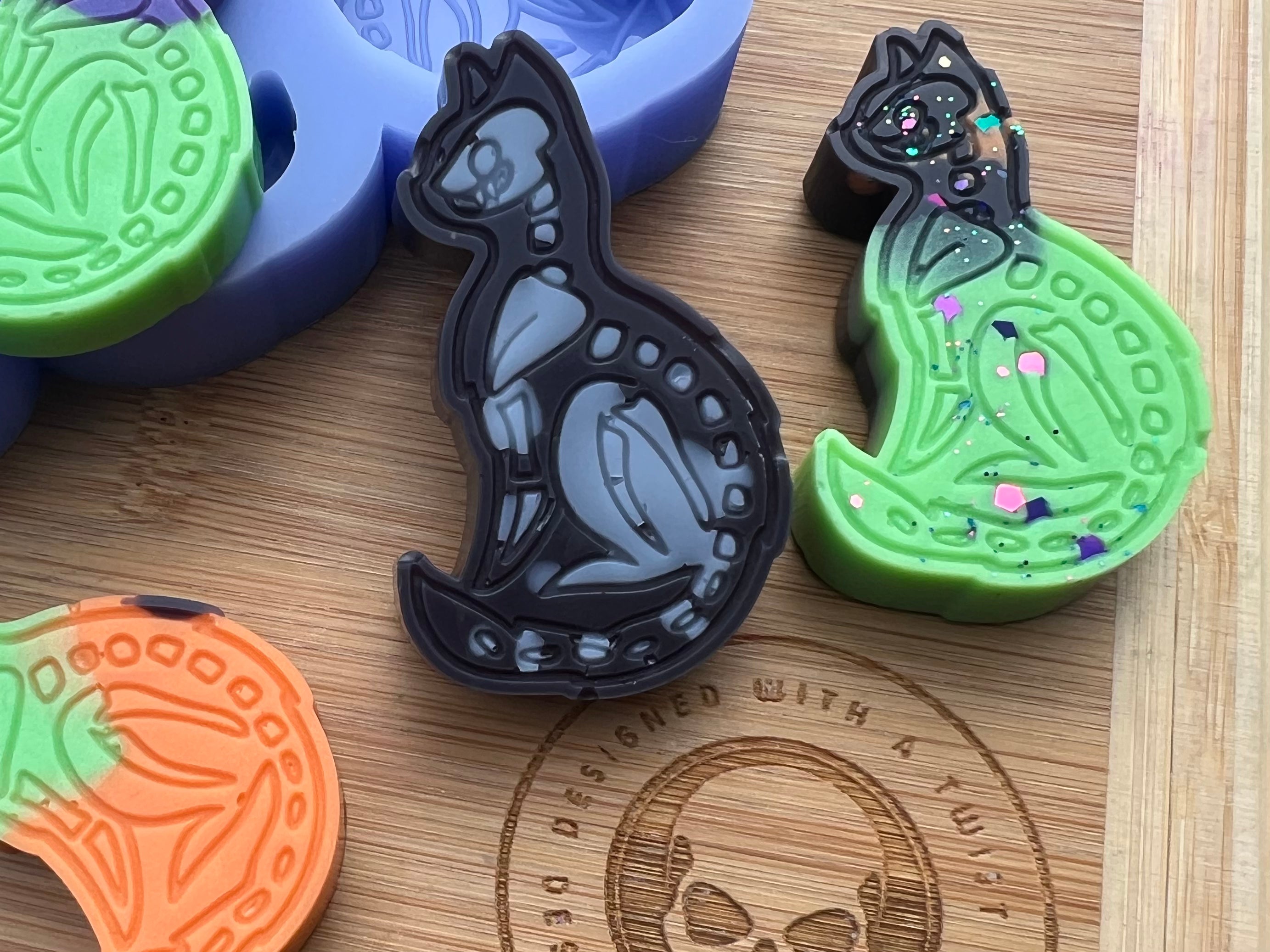 Skeleton Cat Wax Melt Silicone Mold - Designed with a Twist - Top quality silicone molds made in the UK.