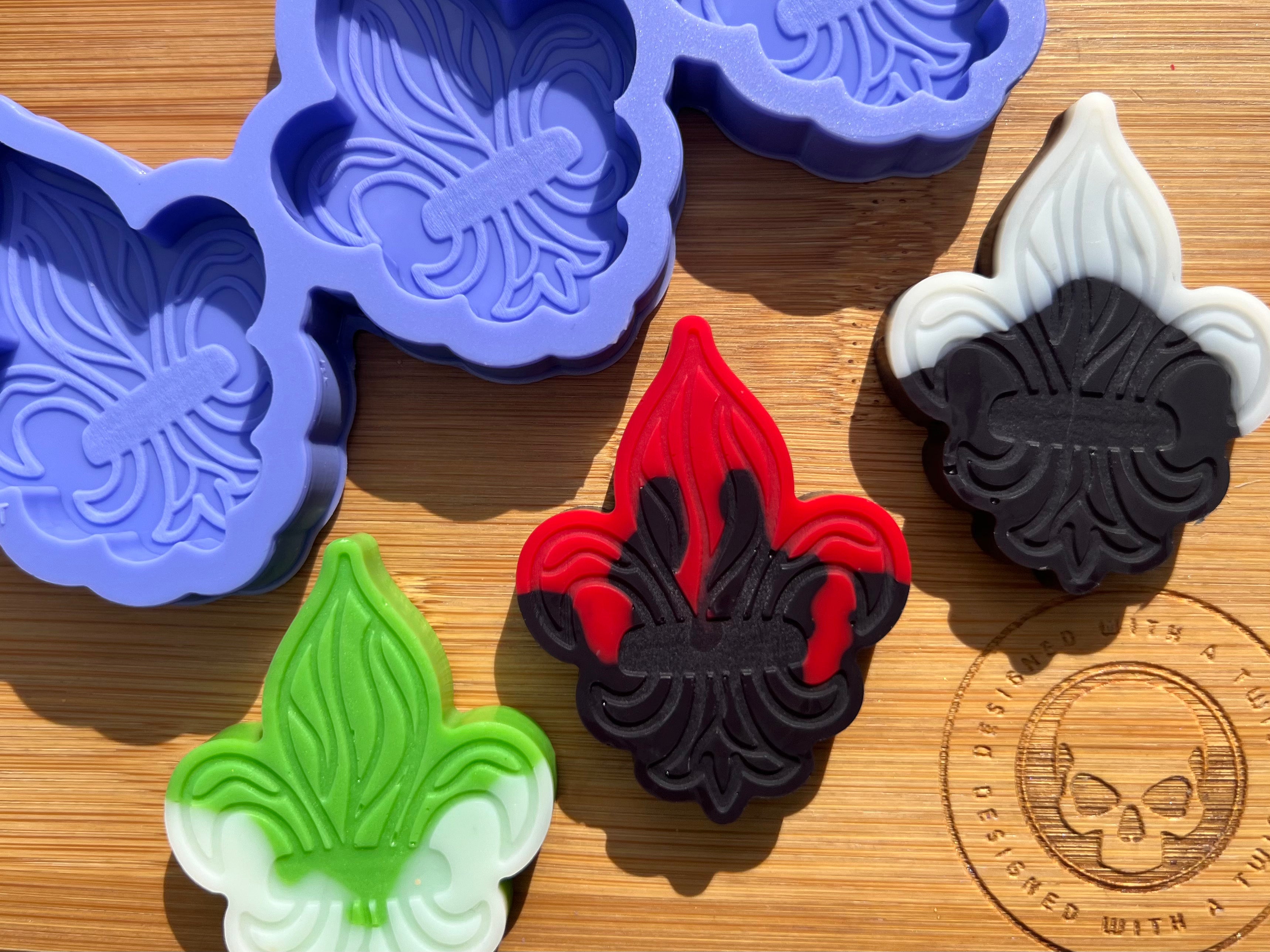 Fleur-De-Lis Wax Melt Silicone Mold - Designed with a Twist - Top quality silicone molds made in the UK.