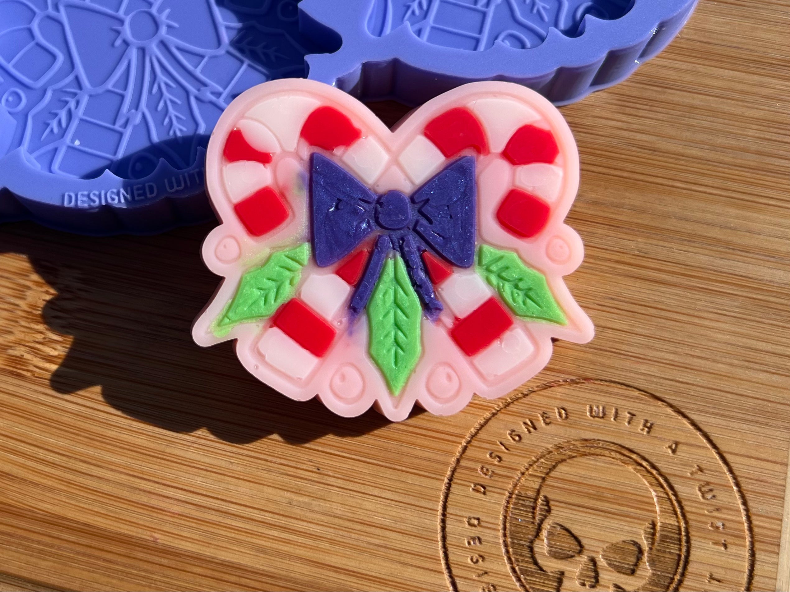 Candy Cane Wreath Wax Melt Silicone Mold - Designed with a Twist - Top quality silicone molds made in the UK.
