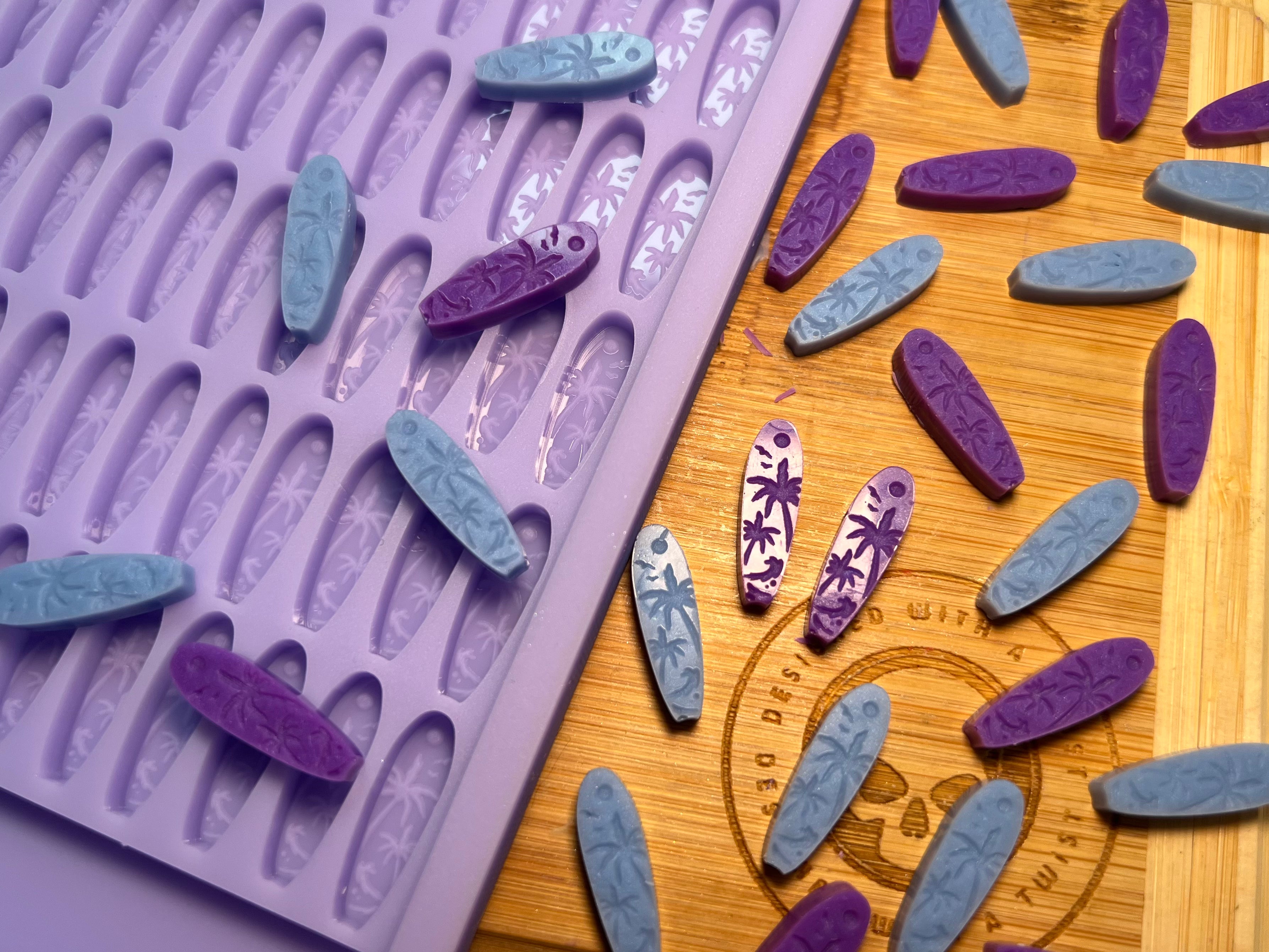 Surf Board Scrape n Scoop Wax Silicone Mold - Designed with a Twist - Top quality silicone molds made in the UK.