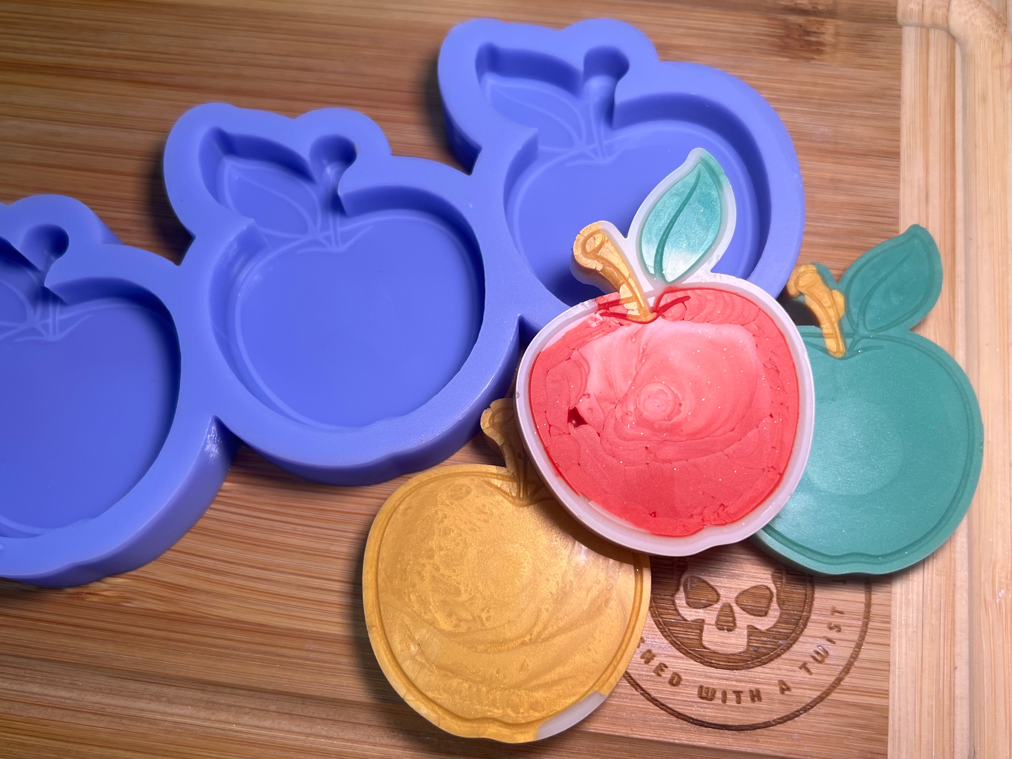 Plain Apple Silicone Mold - Designed with a Twist - Top quality silicone molds made in the UK.