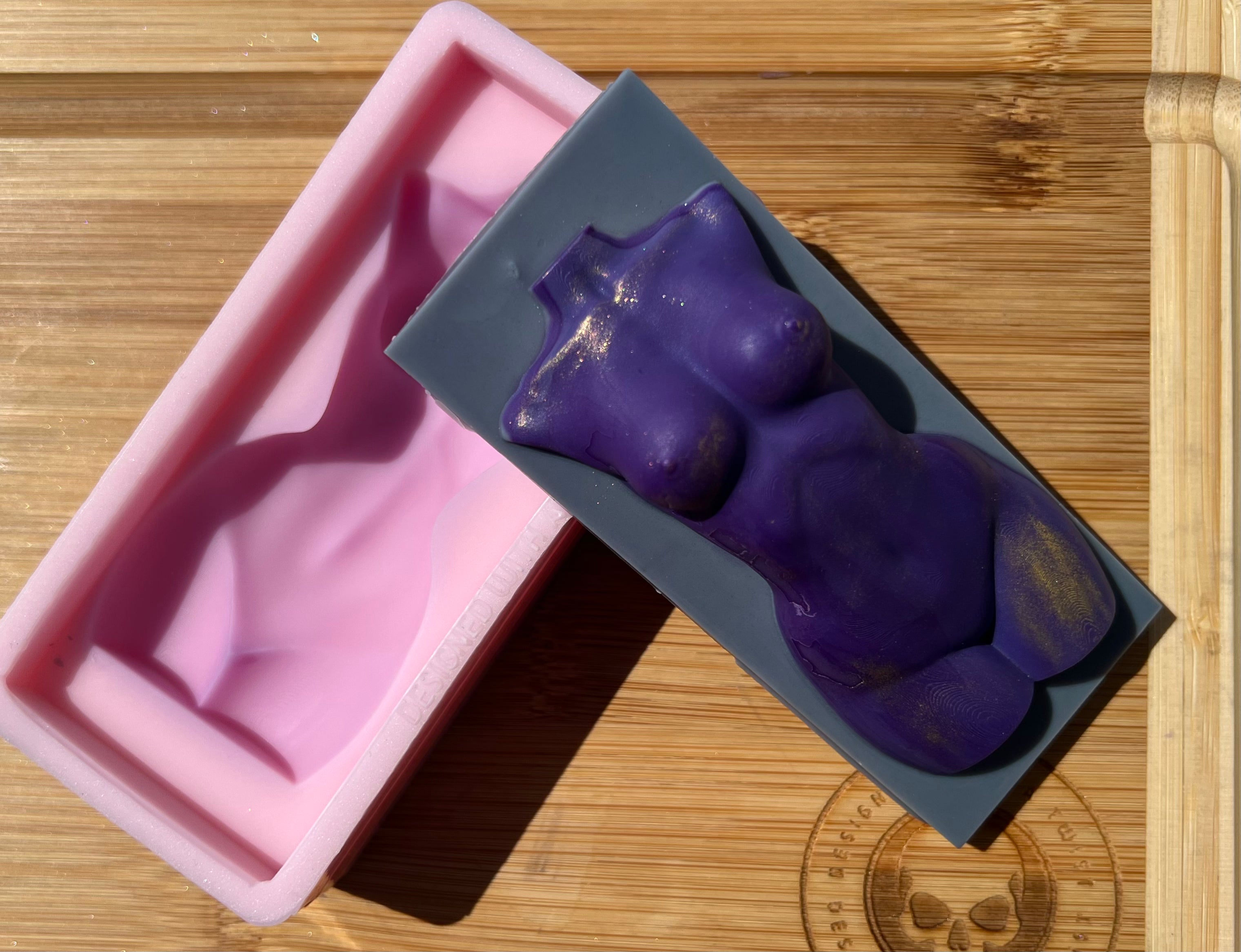 Single Goddess Torso Snapbar Silicone Mold - Designed with a Twist  - Top quality silicone molds made in the UK.